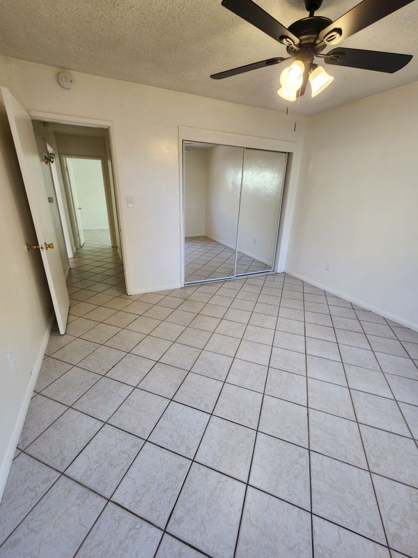 Building Photo - 4440 Rosebud Ln