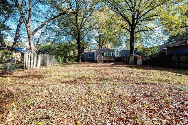 Building Photo - 41 S Fenwick Rd