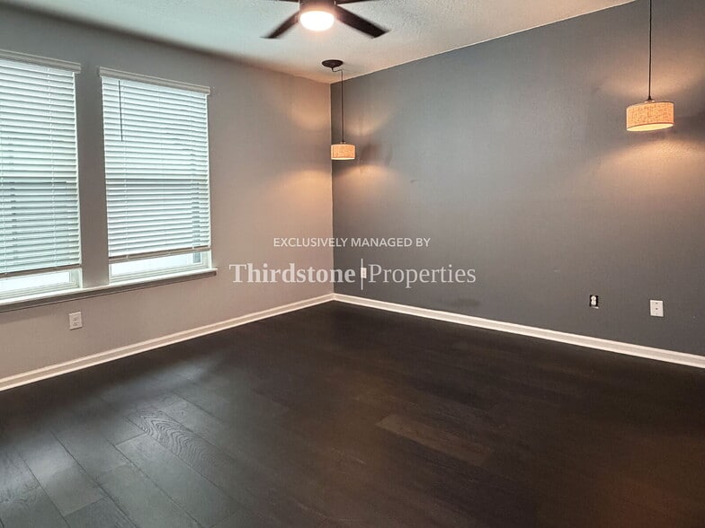 Building Photo - 1090 Farwell St