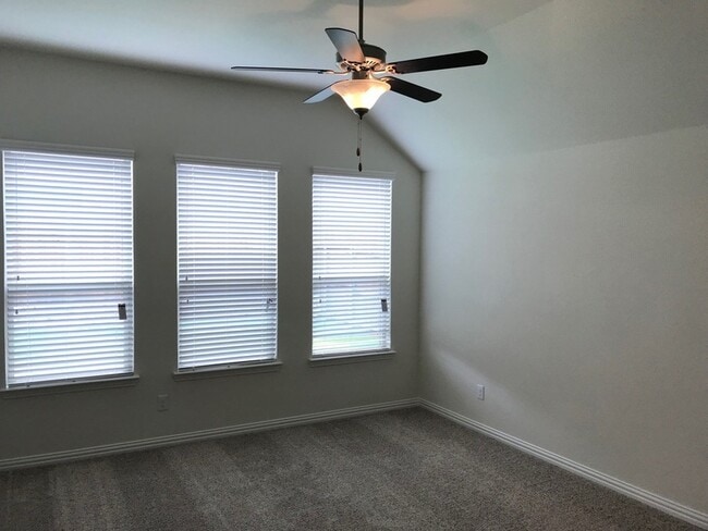Building Photo - 4532 Frost Ave