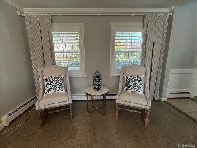 Building Photo - 20 Jennifers Path