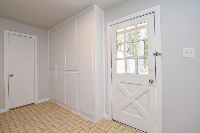 Building Photo - 12713 Roy Harris Loop