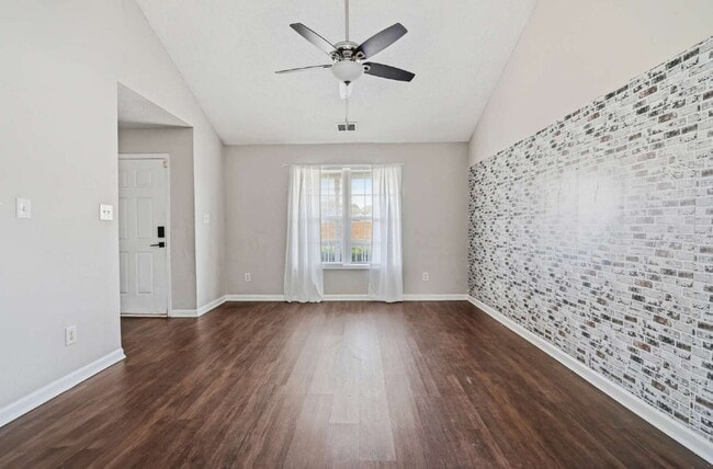 Building Photo - One-Story 3-Bedroom Home in Heart of Knightdale