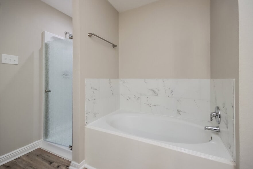 Building Photo - 7310 Fox Scene Dr