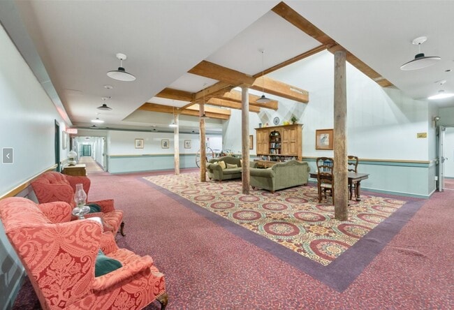 Building Photo - 15 Higgins St