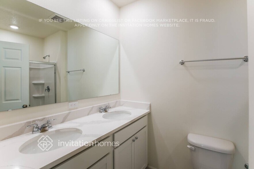 Building Photo - 533 Seaspray Dr