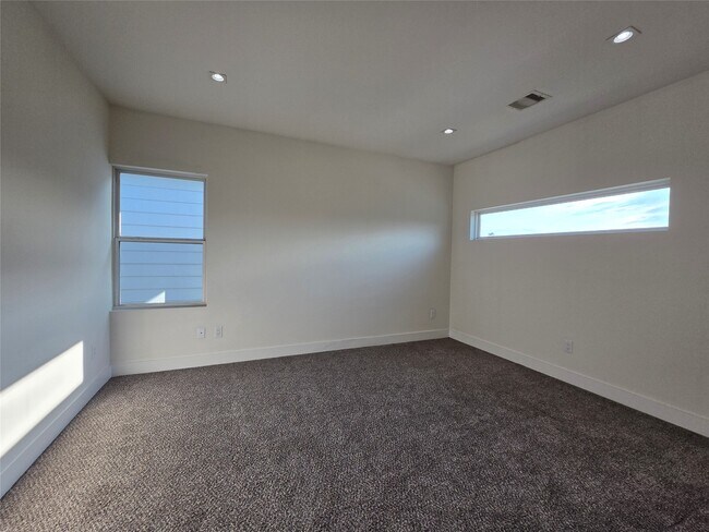 Building Photo - 5403 Tocayo Pl