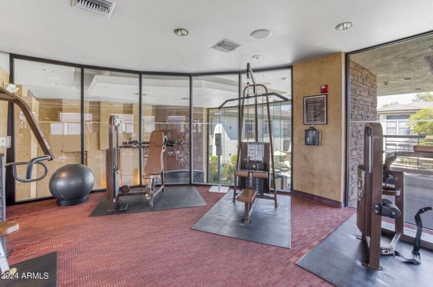 Building Photo - 6900 E Princess Dr