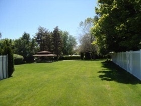 Building Photo - 4 Bedroom 3.5 Bathroom Townhome in Provo!