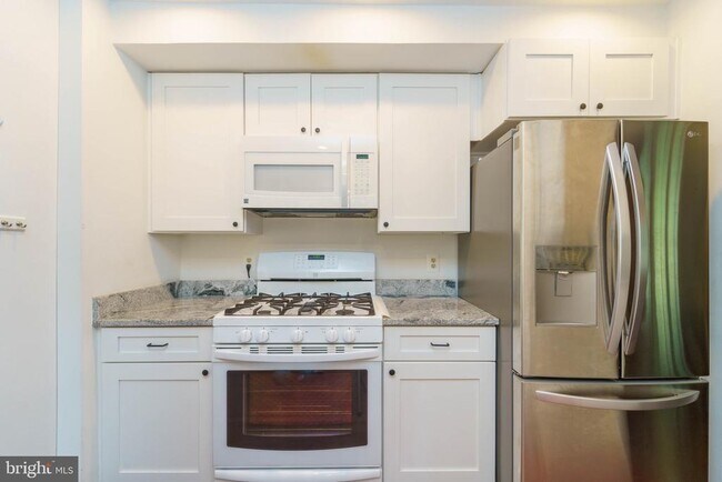 Building Photo - 6224 Capella Ave