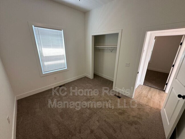 Building Photo - 2311 Jarboe St