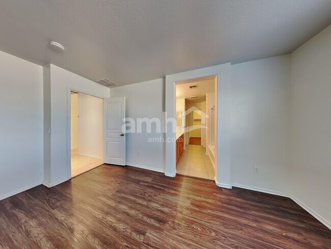 Building Photo - 33335 N Hidden Canyon Dr