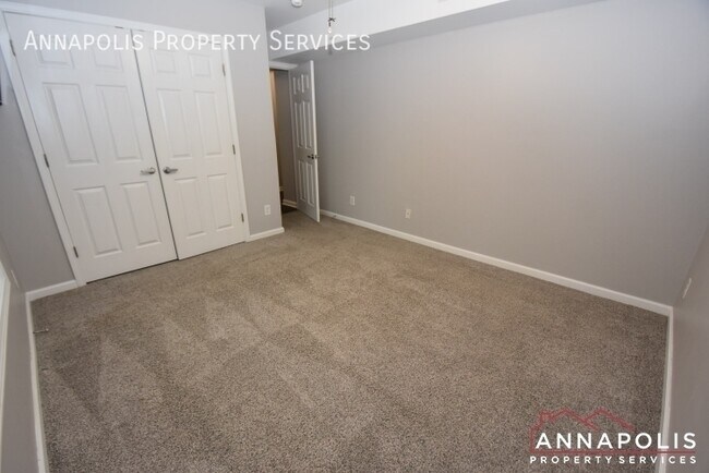 Building Photo - 1101 Primrose Ct