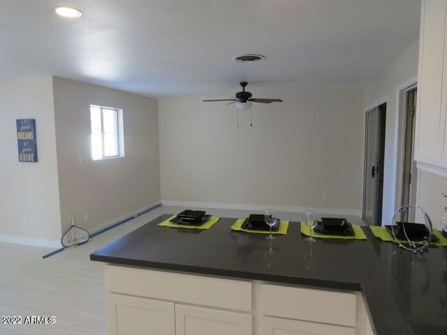 Building Photo - 3618 W El Caminito Dr