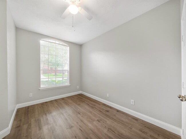 Building Photo - 4414 Casey Cir