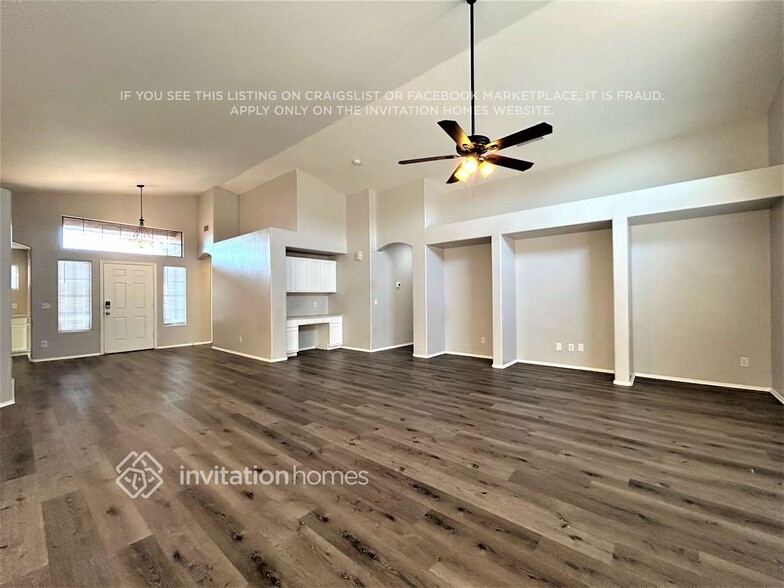 Building Photo - 8524 W Chickasaw St