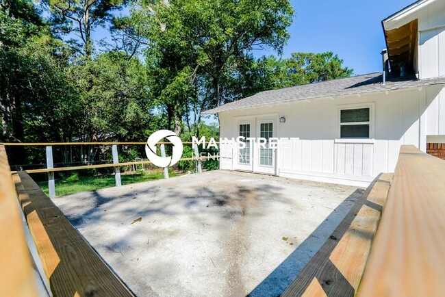 Building Photo - 2905 Westview Dr