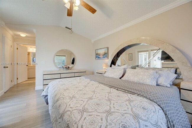 Building Photo - 1248 W Lakes Dr