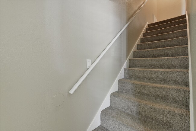 Building Photo - 4512 Avenue L