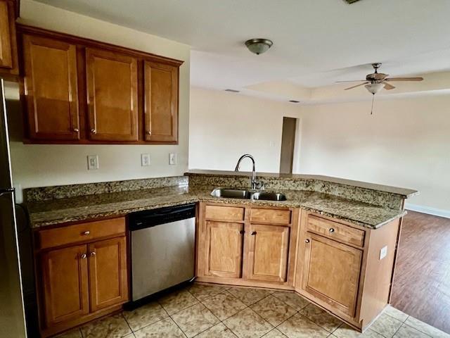 Building Photo - 9030 Dawes Oak Dr