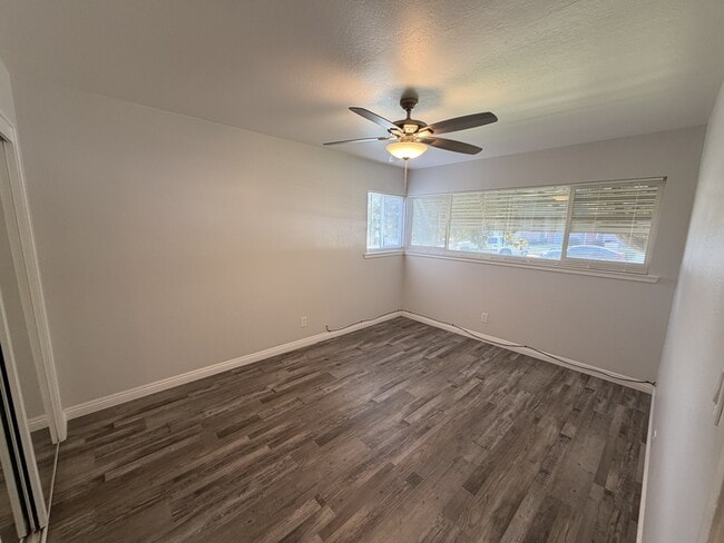 Building Photo - 5498 Carlson Dr