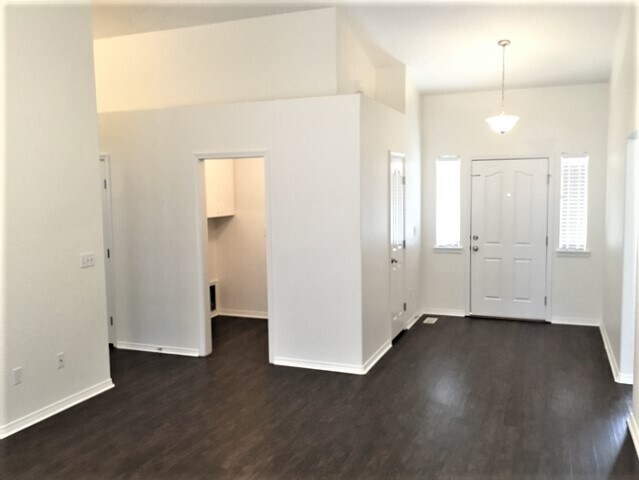 Building Photo - 11324 W Blake Dr