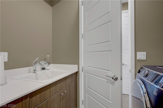 Building Photo - 11401 Gravitation Dr