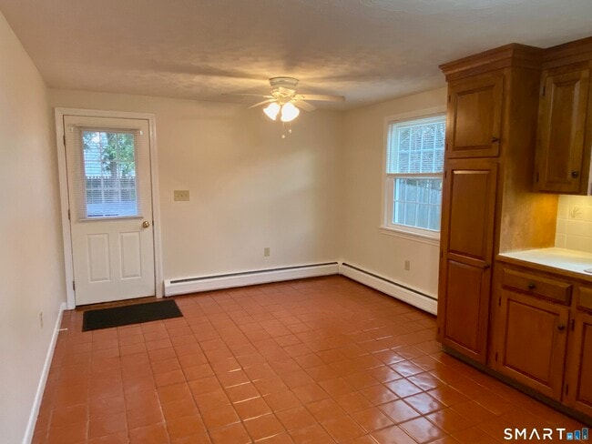 Building Photo - 31 Gordon Ave