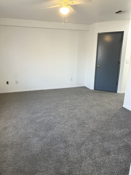 Building Photo - 3661 La Mancha Pl