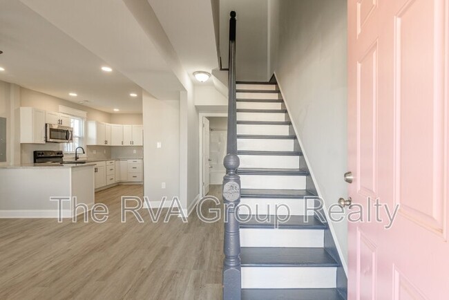 Building Photo - 1808 Mansion Avenue