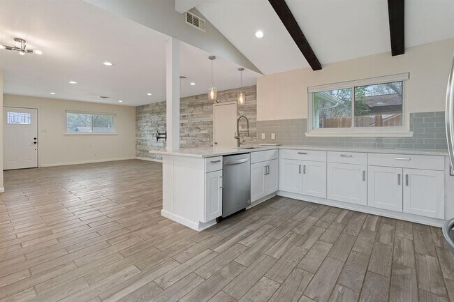 Building Photo - 5211 Halmark Dr