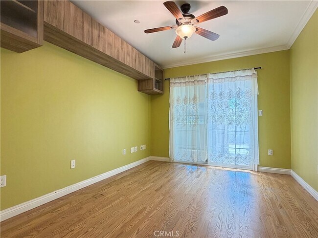 Building Photo - 1162 Panorama Dr