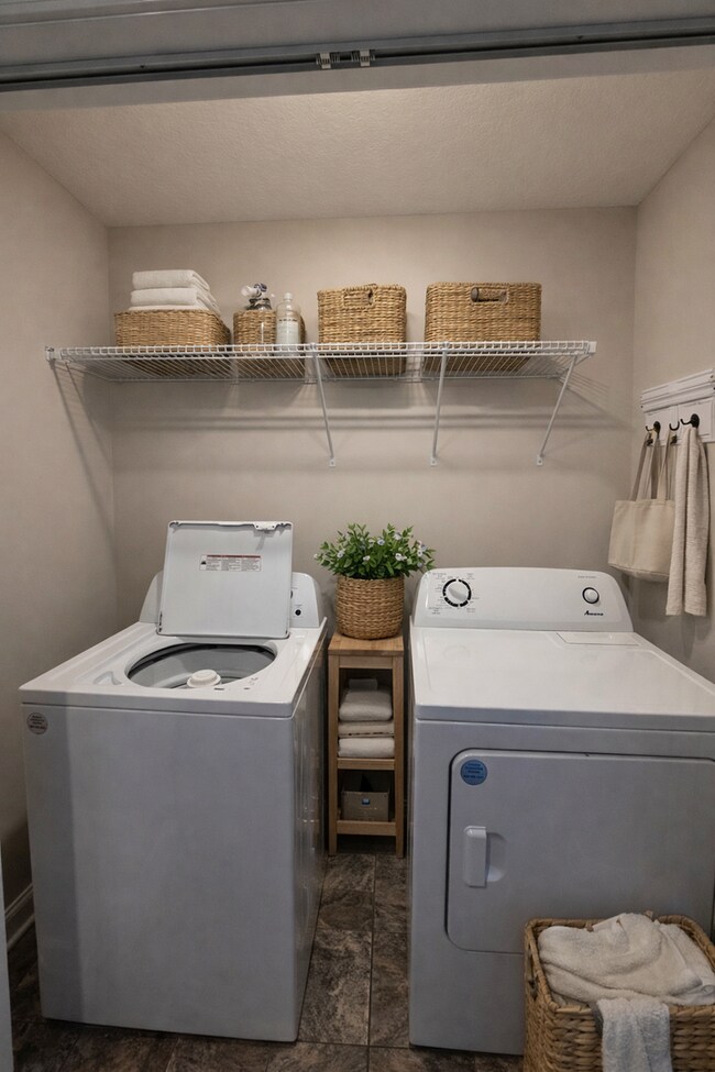 Building Photo - Live Where Comfort Meets Convenience in This Stylish 3 Bedroom Townhome