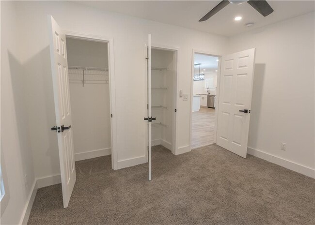 Building Photo - 3822 Bakers Ferry Rd SW