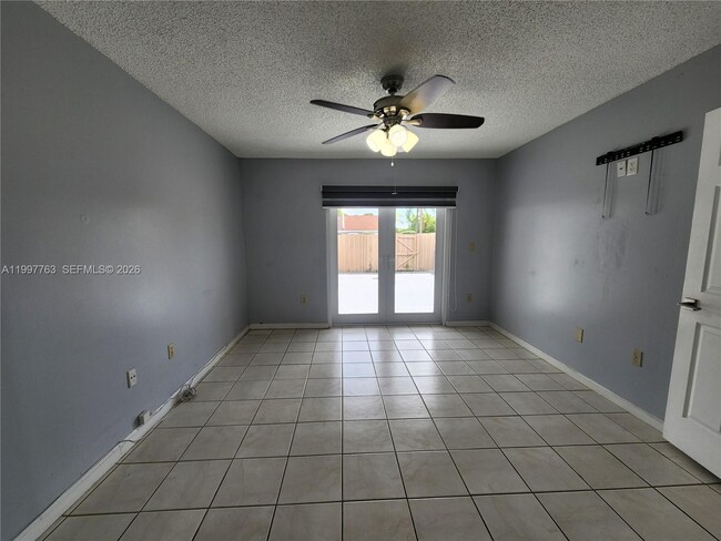 Building Photo - 8391 SW 148th Ave