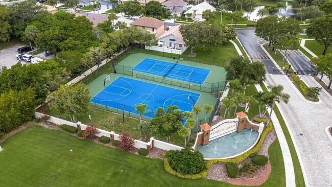Building Photo - 10112 Aqua Vista Way