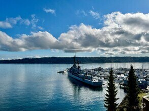 Building Photo - Downtown Waterfront Condo at The Harborside