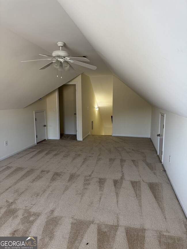 Building Photo - 1040 Willowynd Point