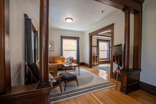 Building Photo - 807 N Capitol Ave