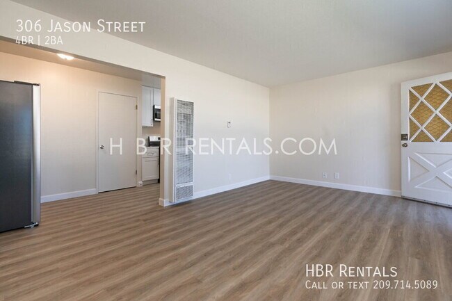 Building Photo - 306 Jason St