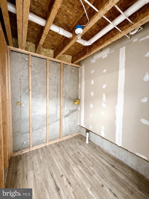 Building Photo - 20 Dunlap Dr