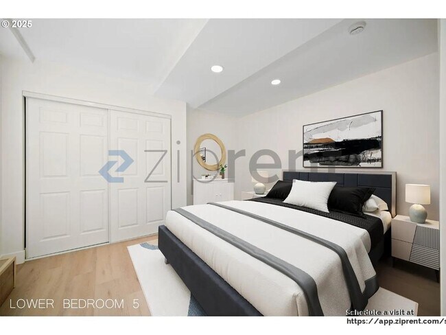 Building Photo - 7640 SW Whitford Dr