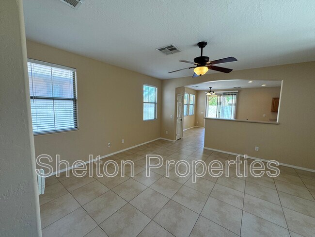 Building Photo - 13255 N 153rd Ln