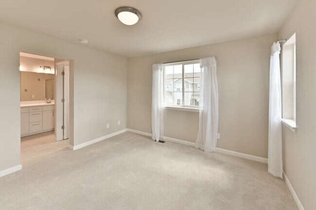 Building Photo - 16405 Rustlers Range Pt