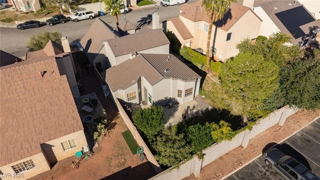 Building Photo - 2208 Ladue Dr