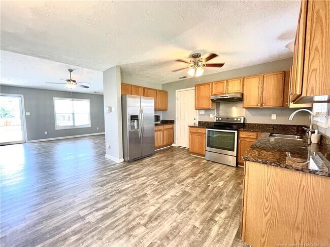 Building Photo - 115 Purple Martin Pl