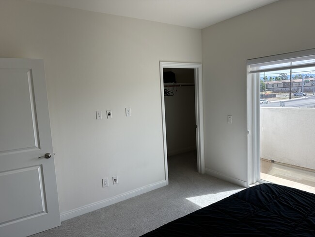 Building Photo - 16425 Arrow Blvd