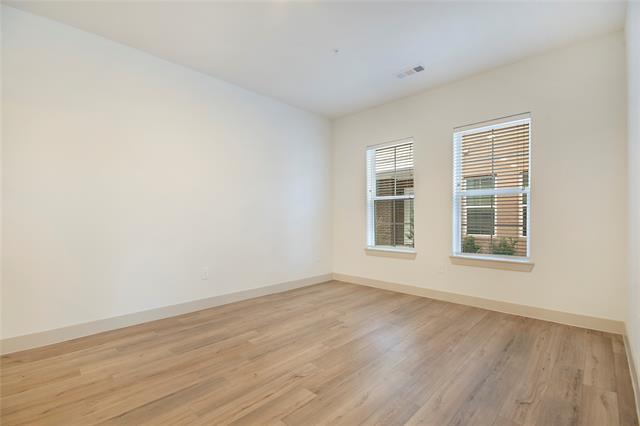 Building Photo - 4700 W Spring Creek Pkwy