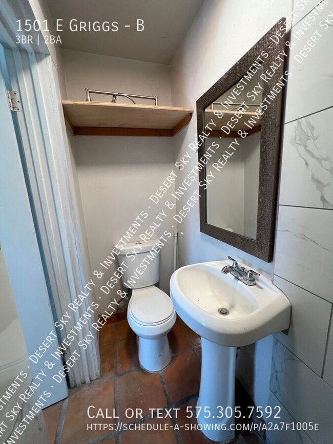 Building Photo - 1501 E Griggs-B