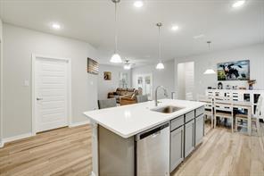 Building Photo - 10013 Adams Ln